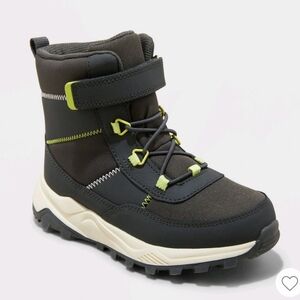 NWT cat & jack Noah winter boots